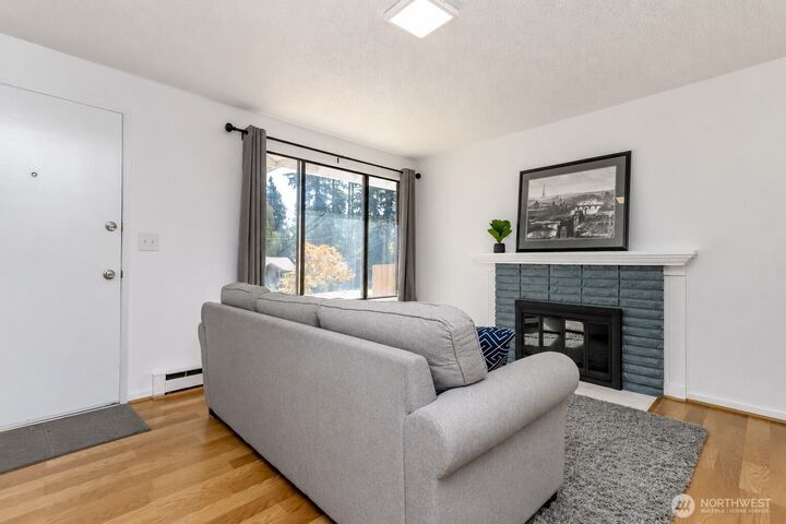 Property Photo:  30303  6th Avenue SW  WA 98023 