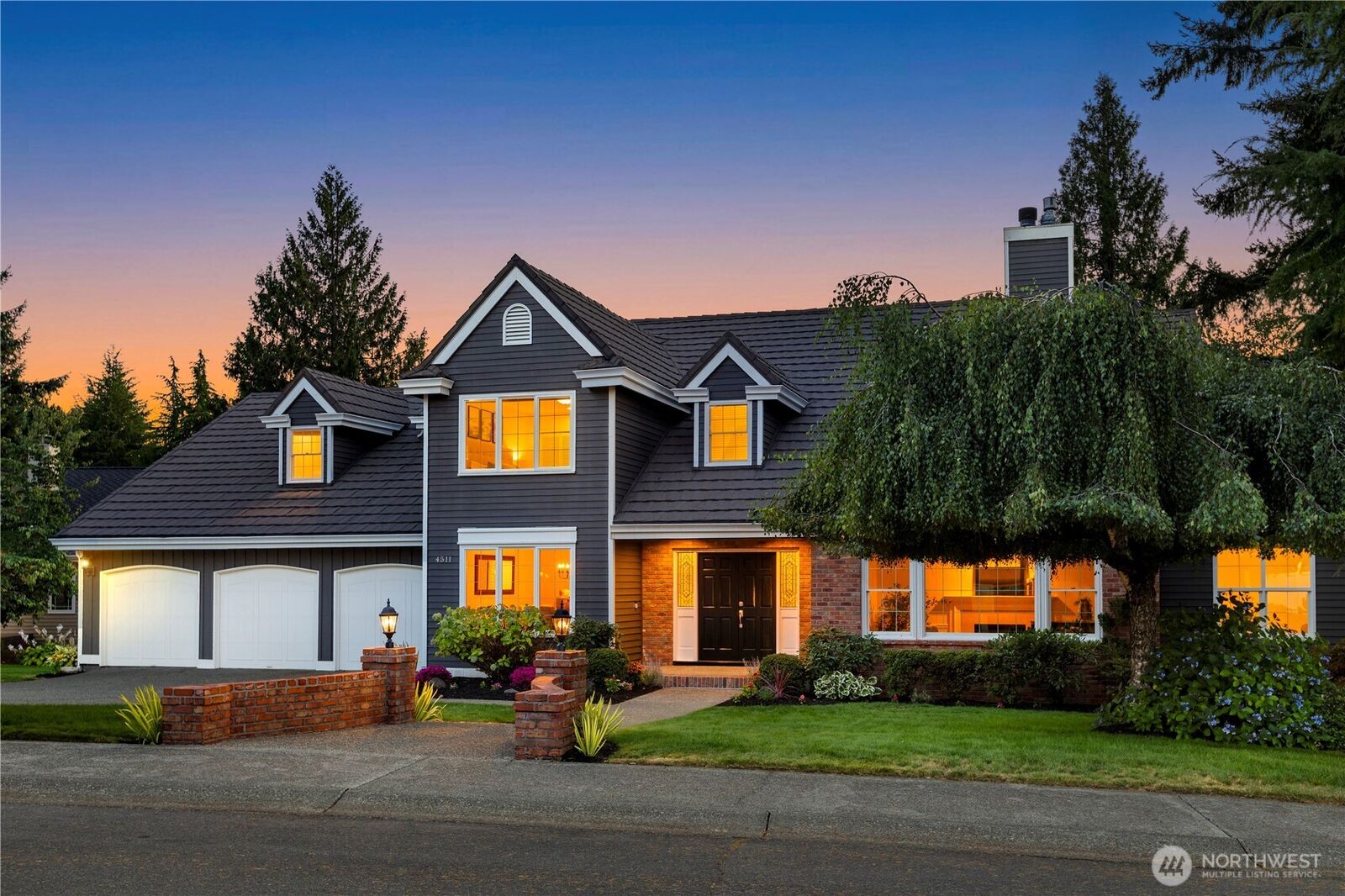 Property Photo:  4511  173rd Avenue SE  WA 98006 