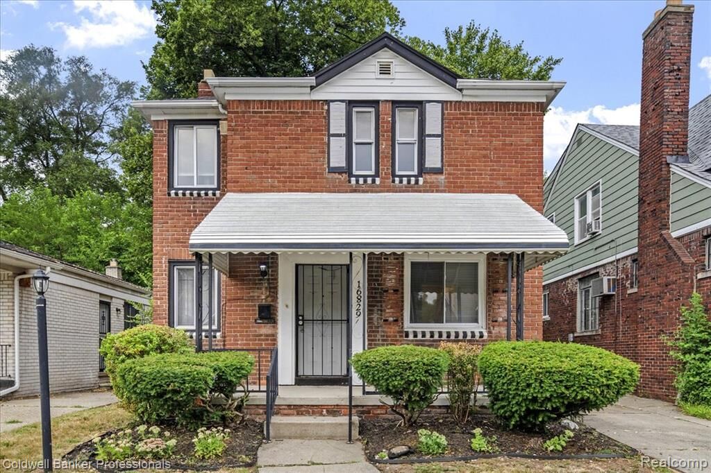 Property Photo:  16829 Sorrento Street  MI 48235 