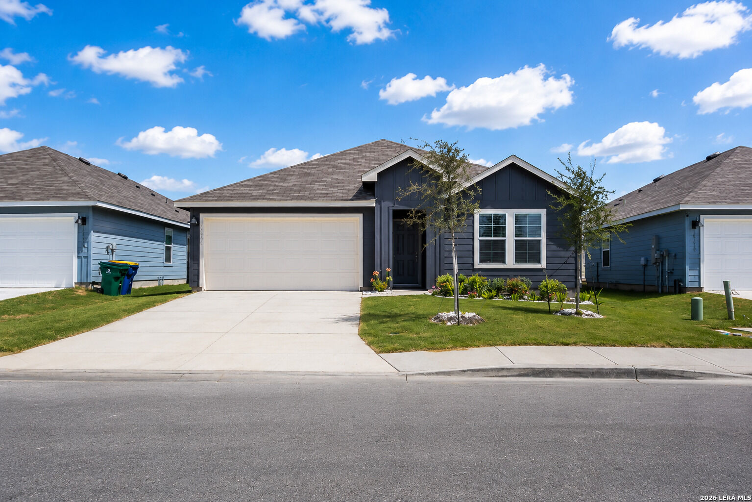Property Photo:  1004 Village Run  TX 78155 