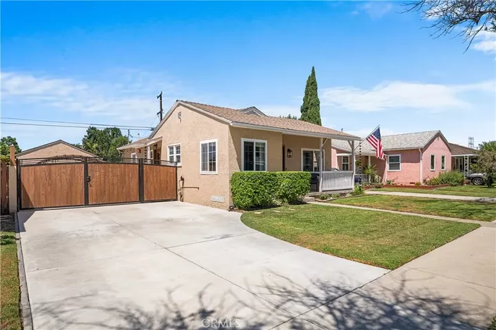 Property Photo: 6013 Premiere Avenue CA 90712