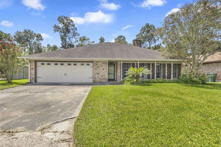 Property Photo: 7915 Shire Ln. TX 77706