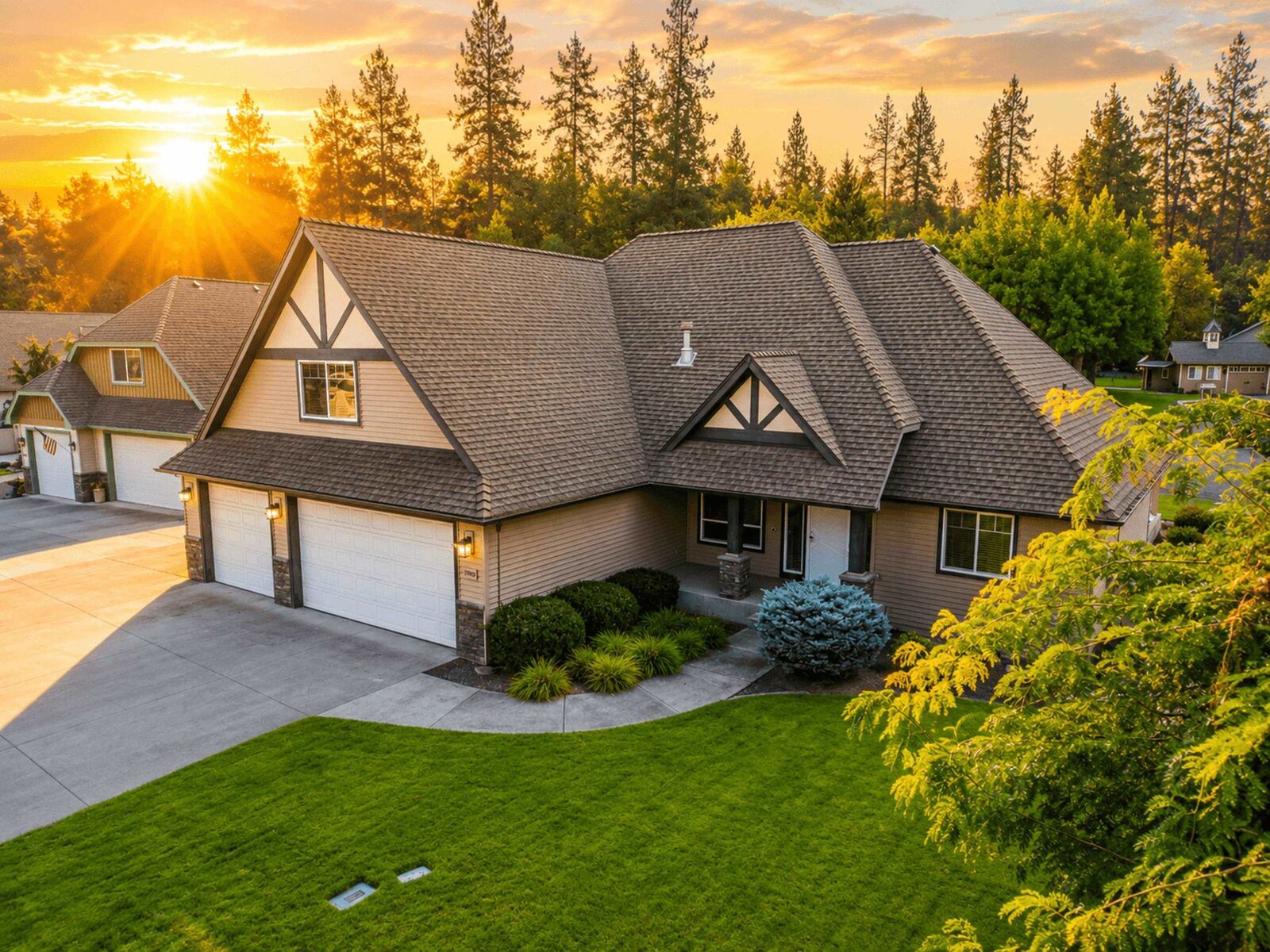 Property Photo: 15926 E Renz Dr WA 99037