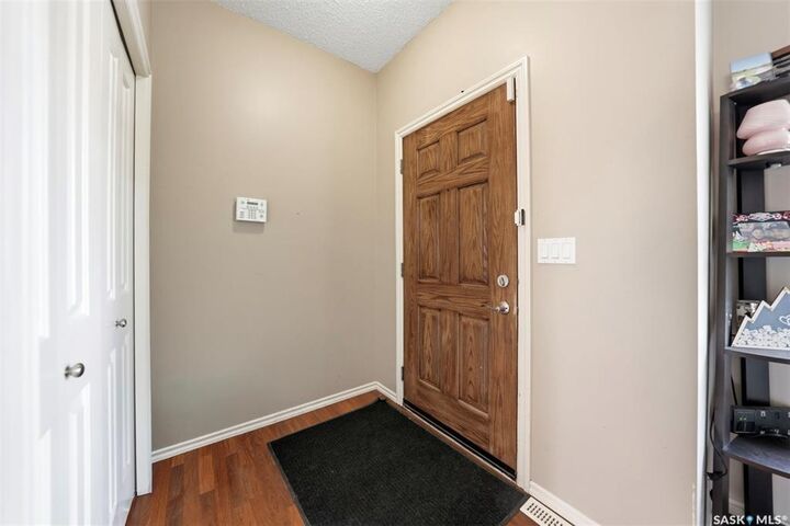 Property Photo: 150 Lynd Crescent SK S7T 0G9