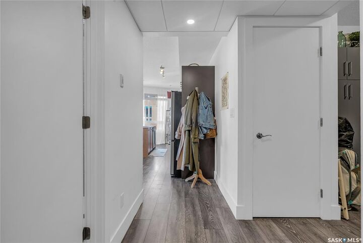 Property Photo:  409 B Avenue S 304  SK S7M 1M7 