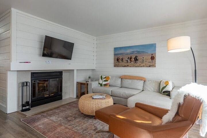 Property Photo: 4033 Bluff Condo Dr ID 83340