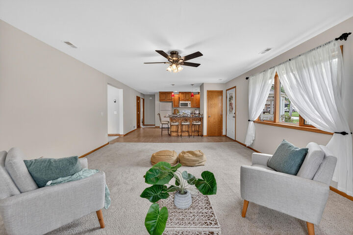 Property Photo: 222 W 2nd Street IA 51401