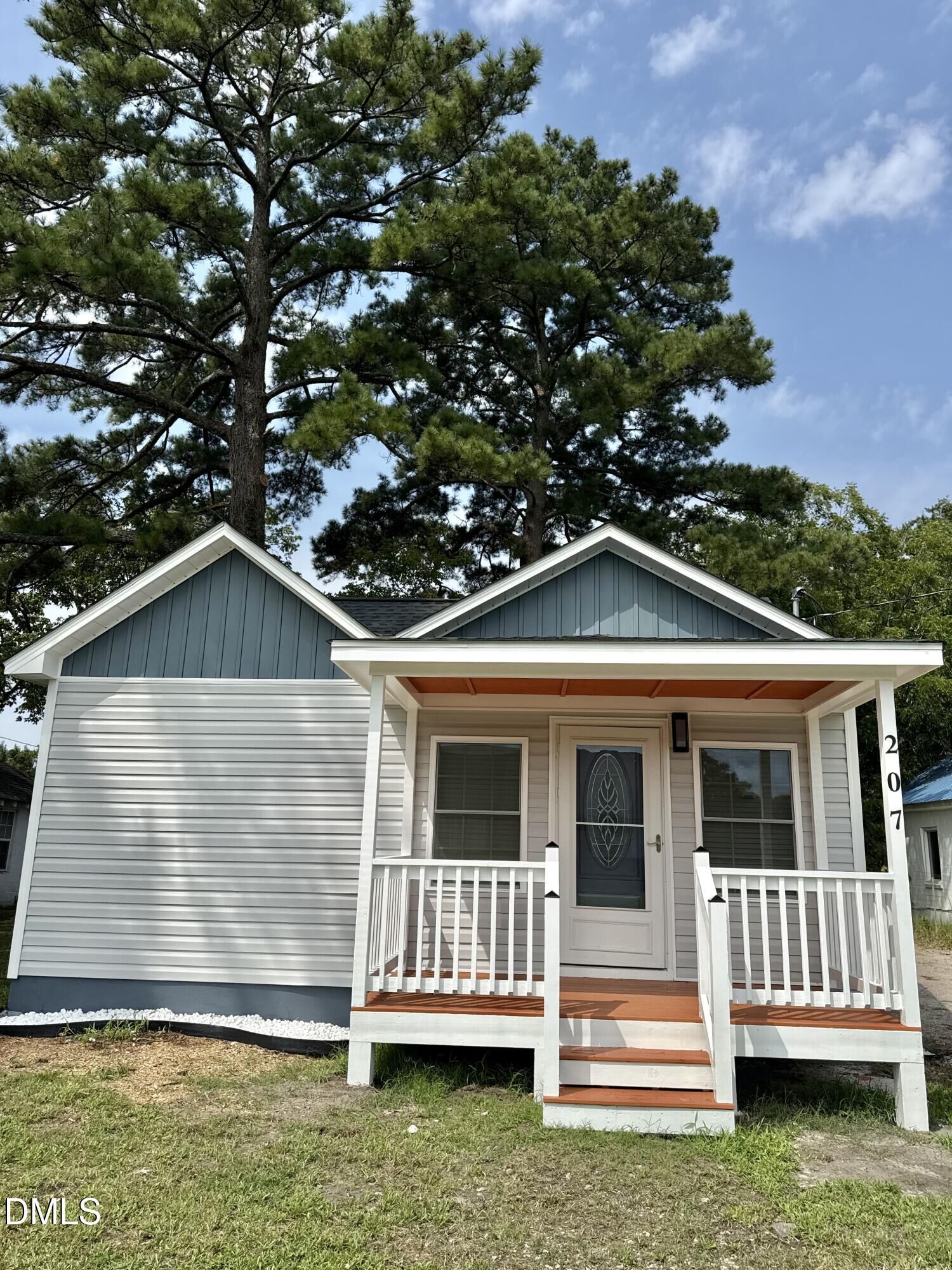 Property Photo:  207 Cochran Street  NC 27871 