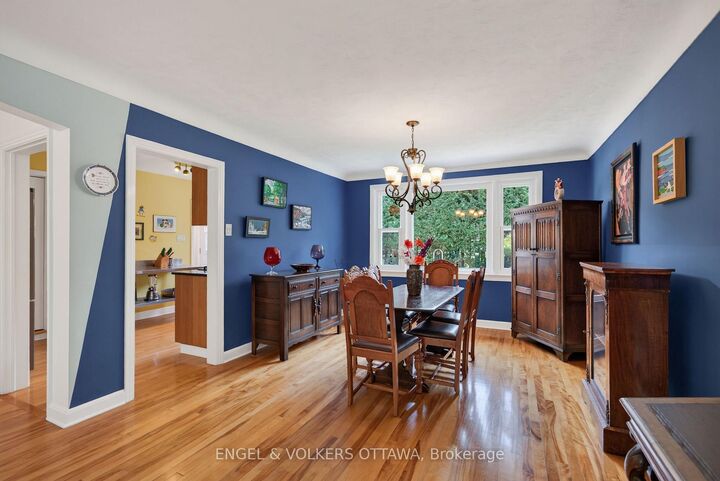 Property Photo:  134 Rachael Avenue  ON K1H 6C6 