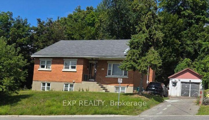 Property Photo: 43 Lavergne Street ON K1L 5E9