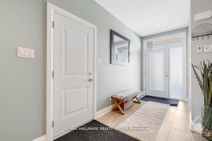 Property Photo: 250 Richardson Avenue ON K2B 5G6
