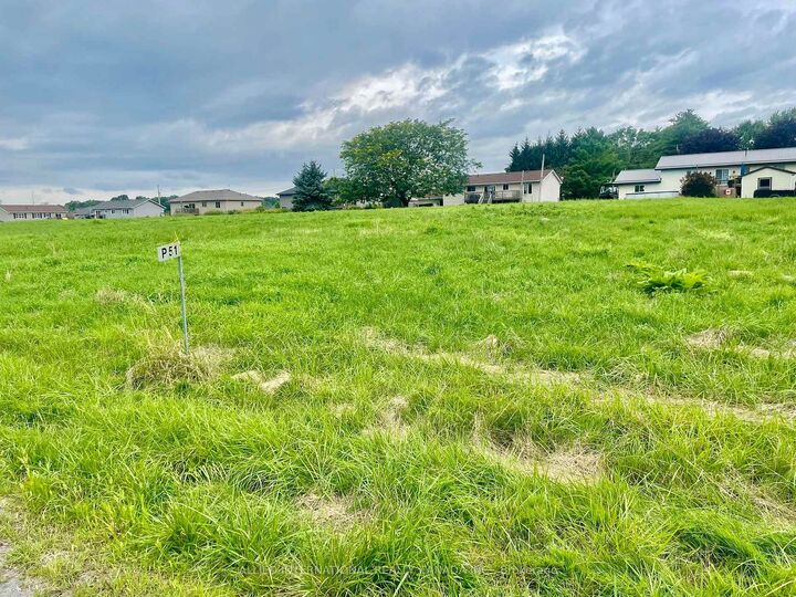 Photo de la propriété:  Lot 51 Bayview Drive  ON K7R 3K8 