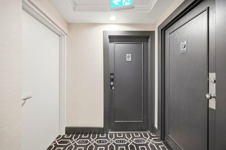 Property Photo: 33 University Avenue 1203 ON M5J 2S7