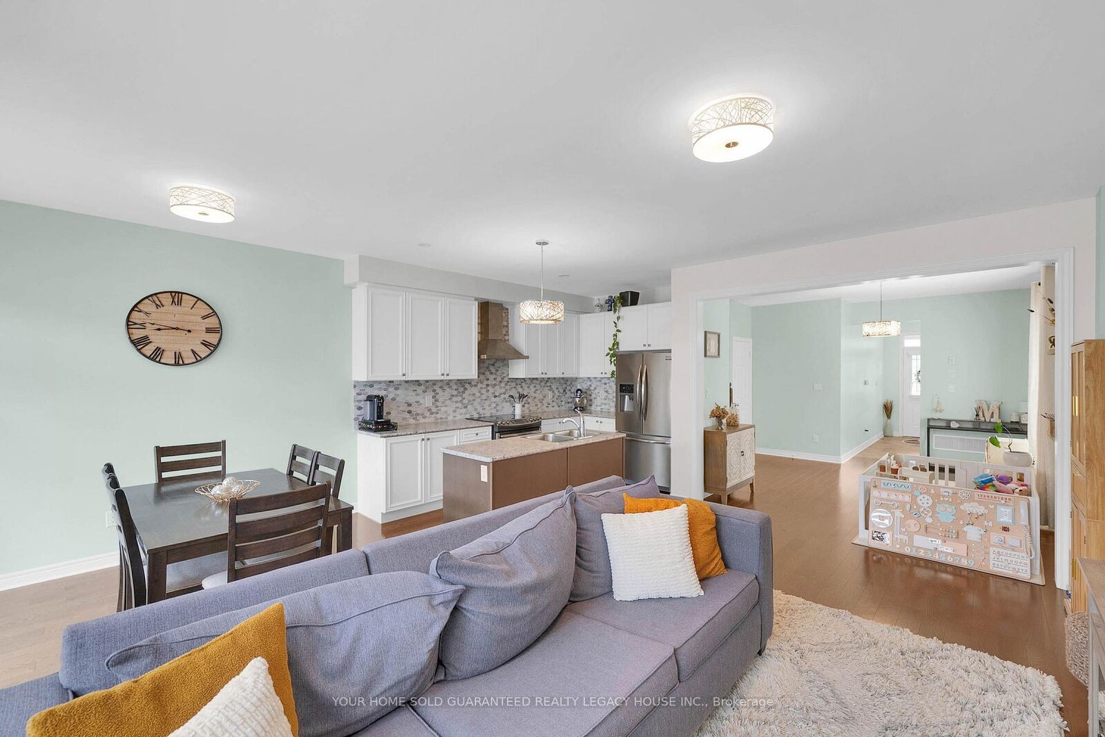 Property Photo: 40 Weaver Terrace ON L0G 1W0