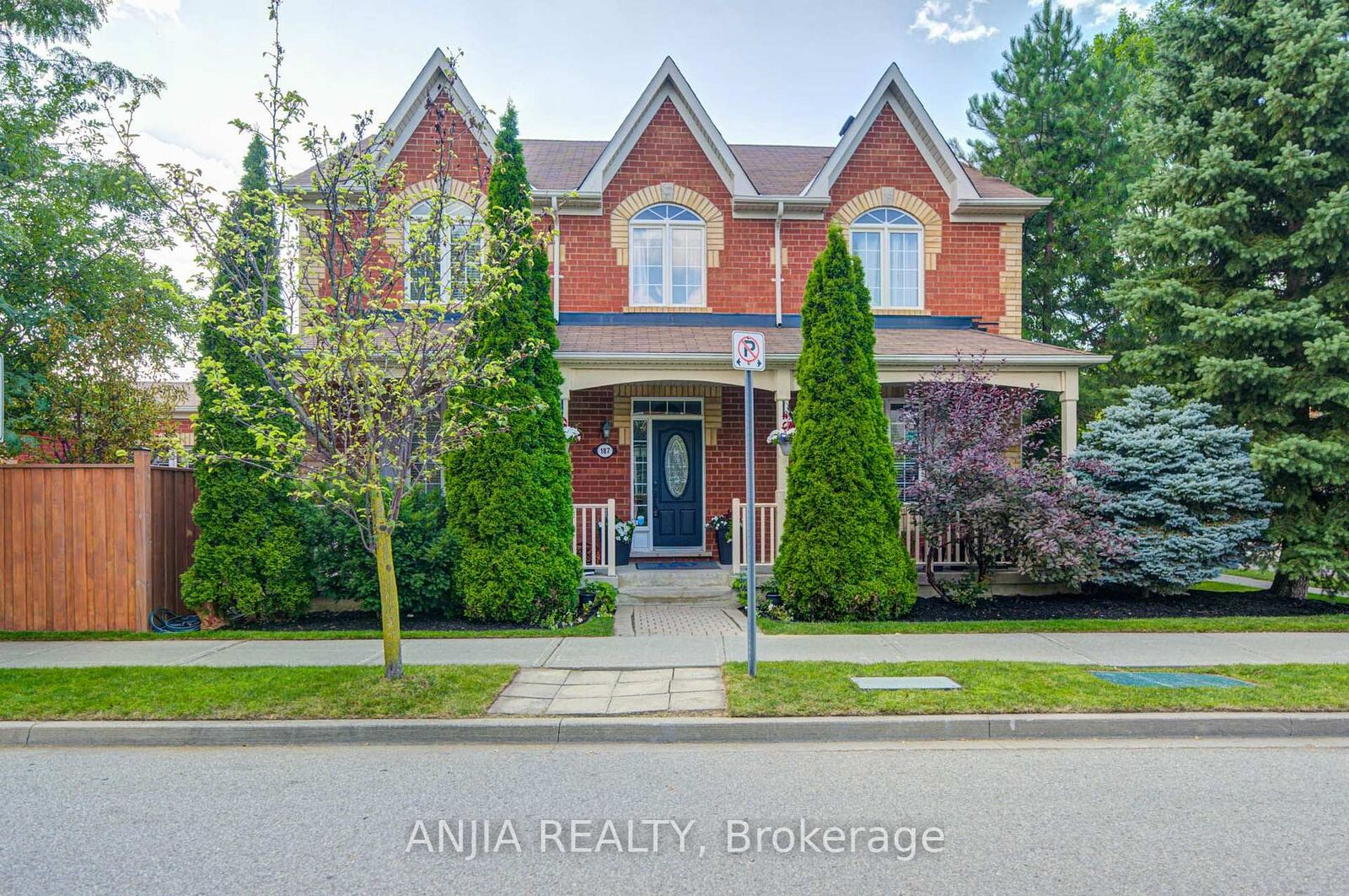 Property Photo: 187 Morning Dove Drive ON L6B 1L9