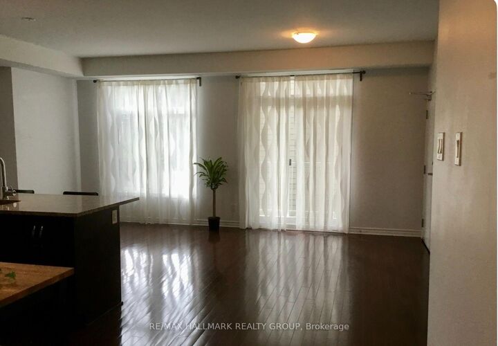 Property Photo:  861 Blackcomb Private  ON K1G 4E4 