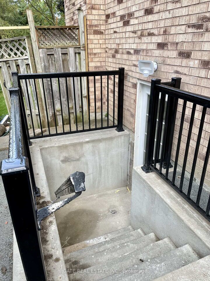 Property Photo: 64 Morrison Crescent ON L3R 9K7