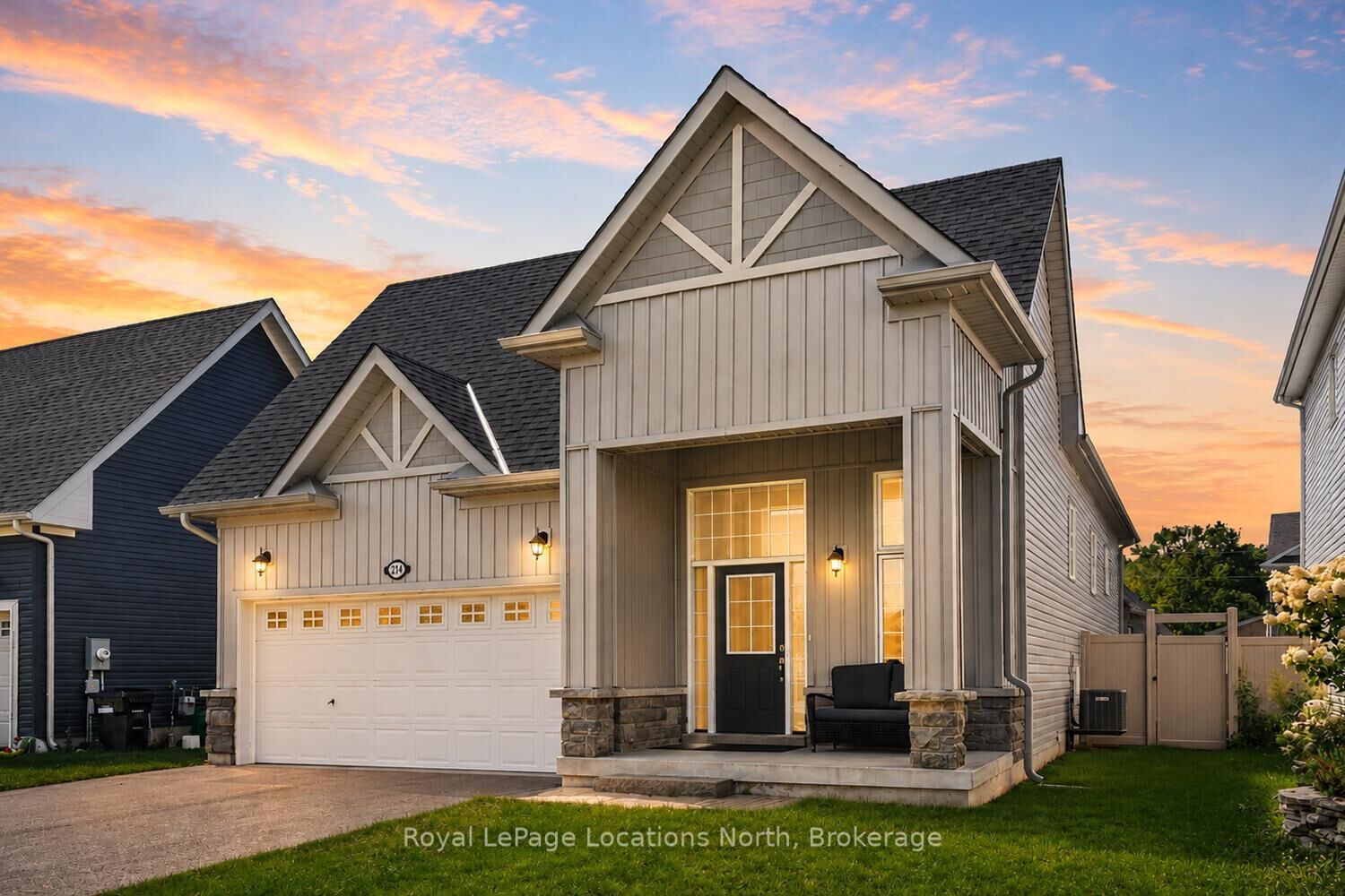 Property Photo: 214 Springfield Crescent ON L0M 1S0