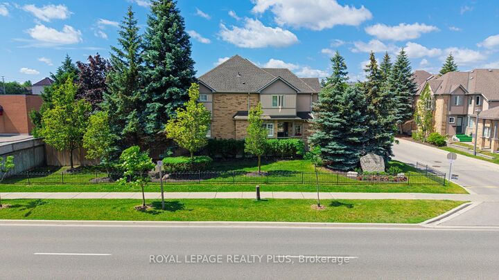 Property Photo: 5658 Glen Erin Drive 1 ON L5M 6C4