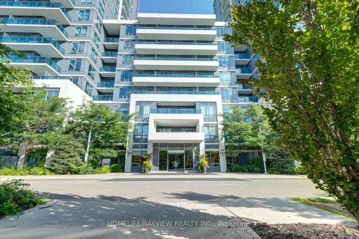Property Photo: 7165 Yonge Street 2403 ON L3T 0C9