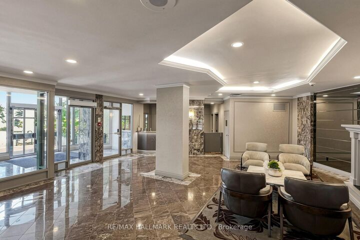 Property Photo: 7905 Bayview Avenue 1022 ON L3T 7N3
