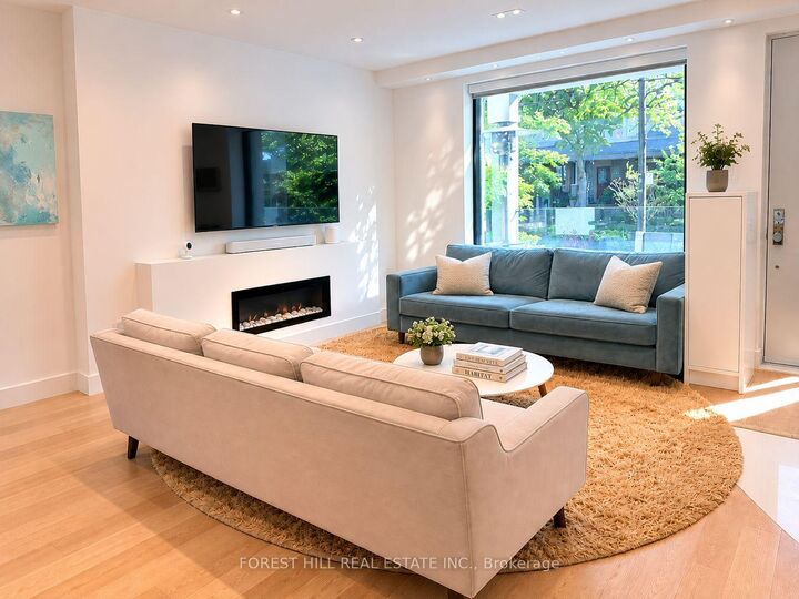 Property Photo: 150 Rushton Road ON M6G 3J1