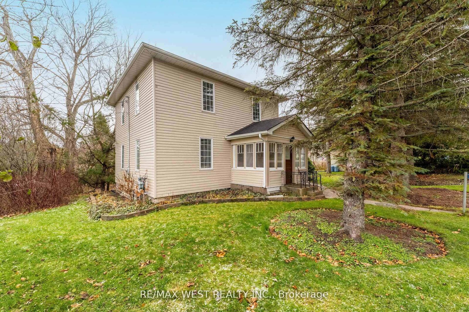 Property Photo: 4 Coryell Street ON L0C 1G0
