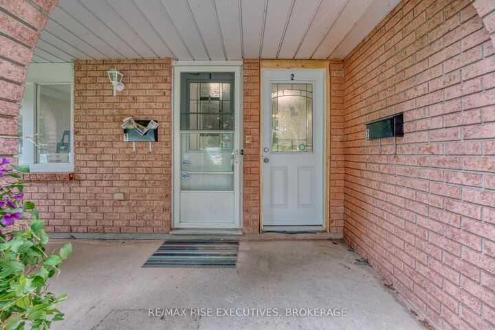Property Photo:  151 Dauphin Avenue 2  ON K7K 6W3 
