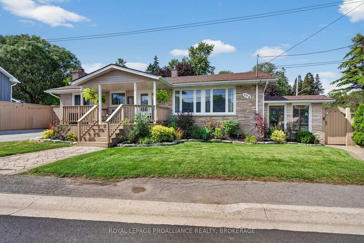 Property Photo:  394 Queen Street  ON K0H 1G0 