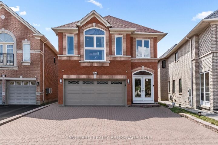 84 Sapphire Drive — photo 1
