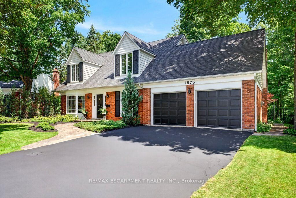 Property Photo: 1975 Sterling Place ON L7P 2Y6