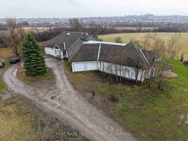 Property Photo: 1315 Parkhill Road W ON K9J 6X4