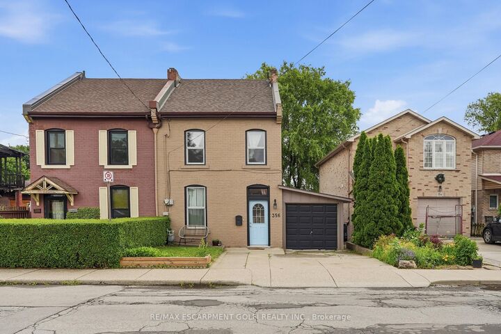 356 Hughson Street — photo 1