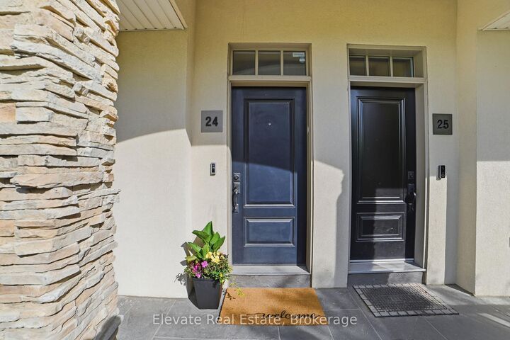 Property Photo:  3083 Cawthra Road 24  ON L4Y 3Y5 