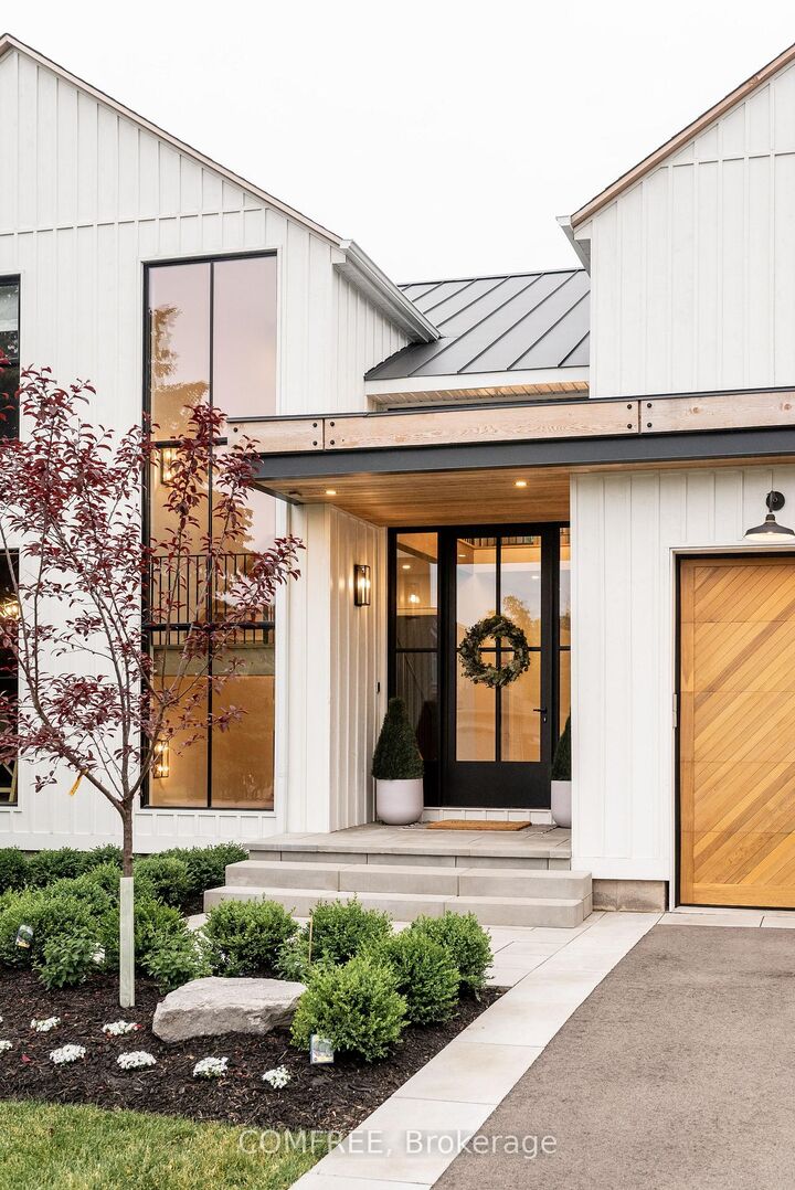 Property Photo:  1114 Truman Avenue  ON L6H 1Y8 
