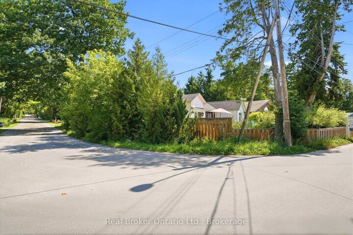 Property Photo: 7 Oliver Drive ON L0L 2J0