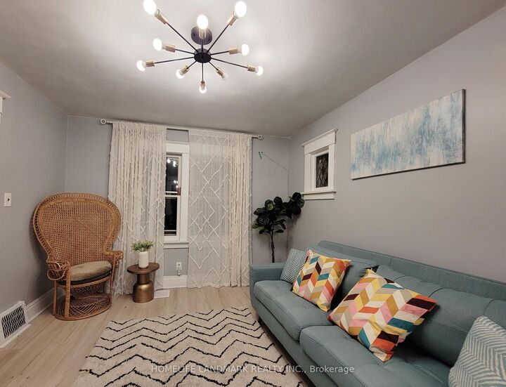Property Photo:  5765 Byng Avenue  ON L2G 5E1 