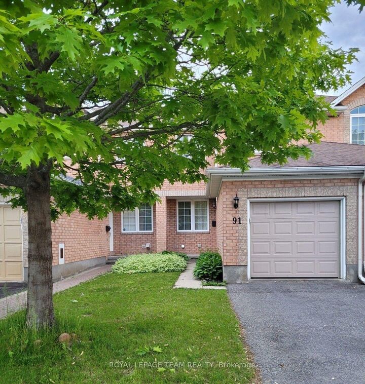 Property Photo:  91 Scout Street  ON K2C 4C9 