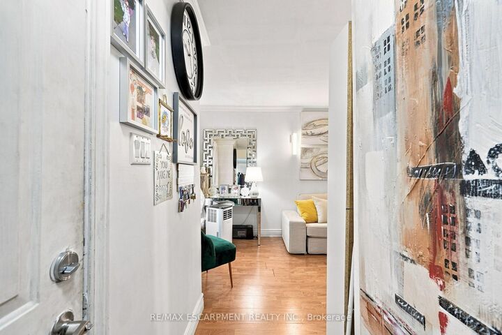 Property Photo: 328 Woodward Avenue ON L8H 6N5