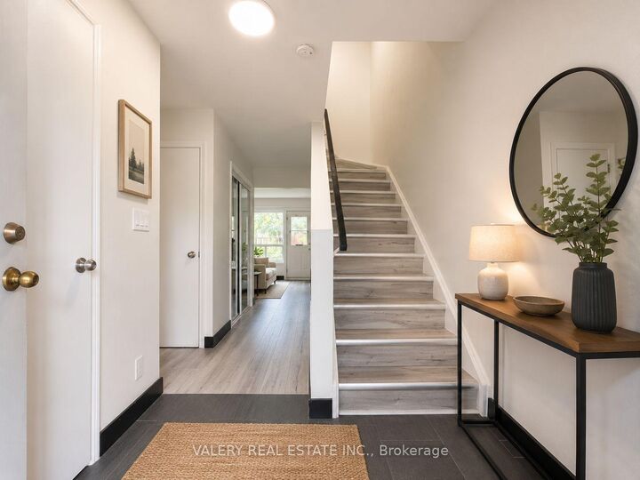 Property Photo:  528 Sunnydale Place  ON N2L 4T1 
