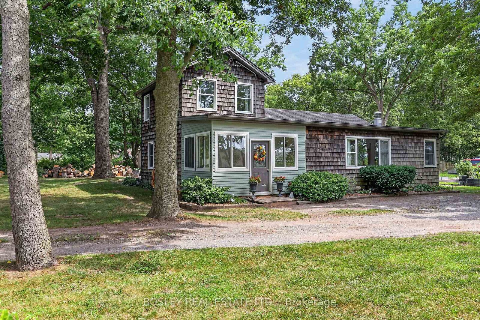 Property Photo:  804 Bernard Avenue  ON L0S 1N0 