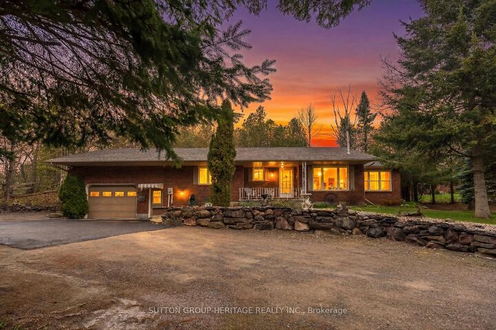 228 Pirates Glen Drive — photo 1