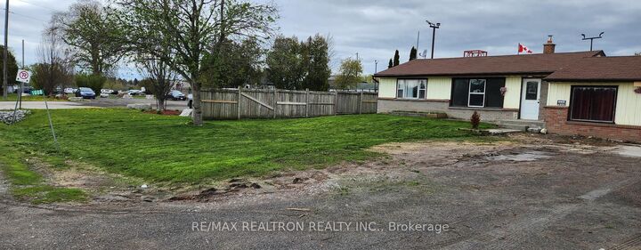 1608 Baseline Road W — photo 1