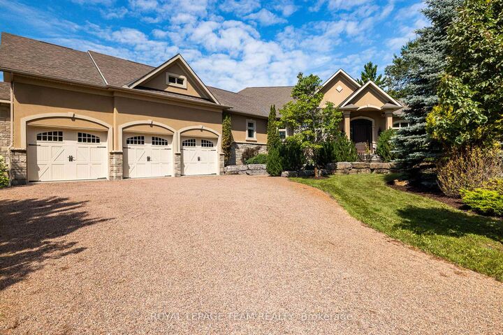 Property Photo: 1517 Monaghan Lane ON K2W 1B4