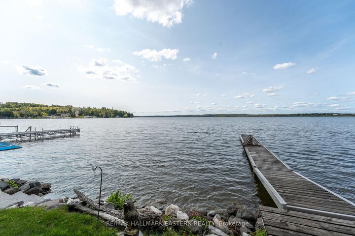 Property Photo: 362 7th Line Road 134 ON K0K 2X0
