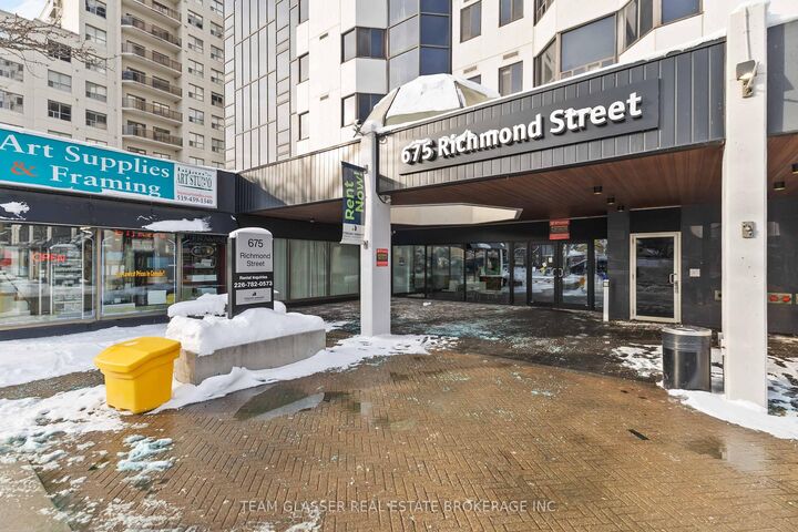 Property Photo:  675 Richmond Street 1211  ON N6A 5X4 