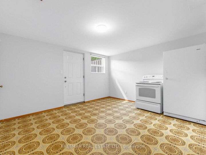 380 Glenholme Avenue — photo 1