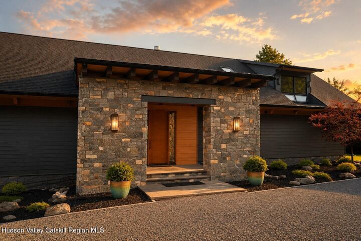 Property Photo:  75 Beaver Hill  NY 12496 
