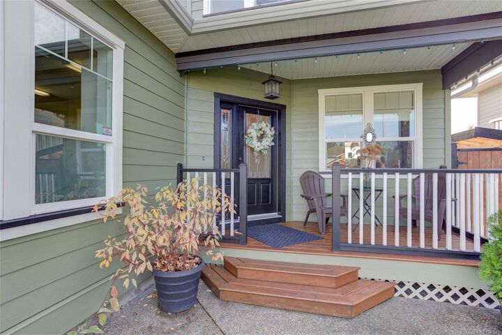 Property Photo: 1922 Falcon Cres BC V0R 1N1
