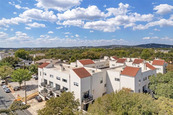 Property Photo:  2605 Enfield Road 221  TX 78703 